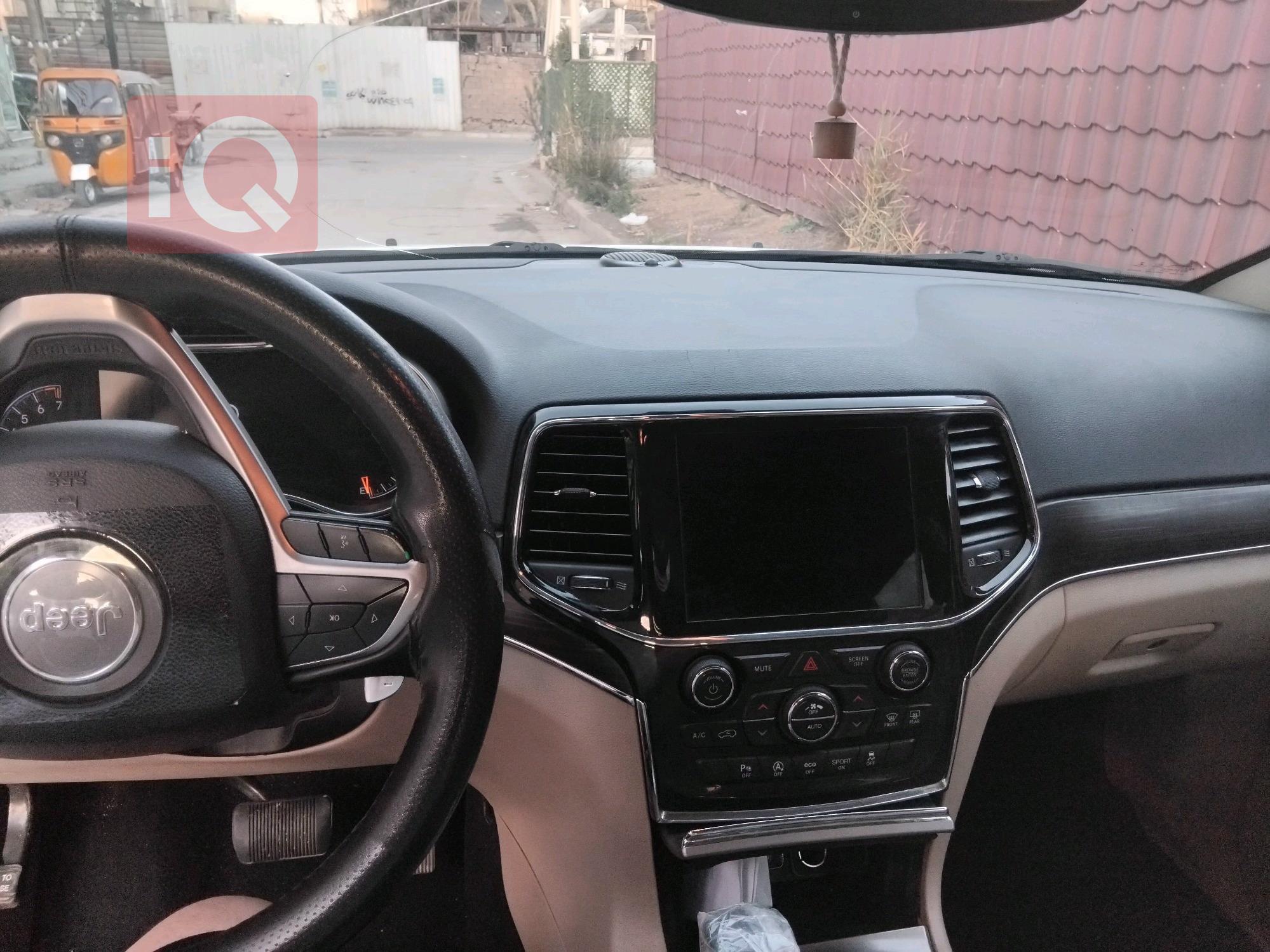 جيب جراند شيروكي